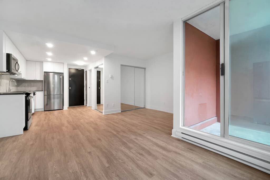 Pacific Terrace Apartments — Downtown Vancouver Bachelor - Photo 37