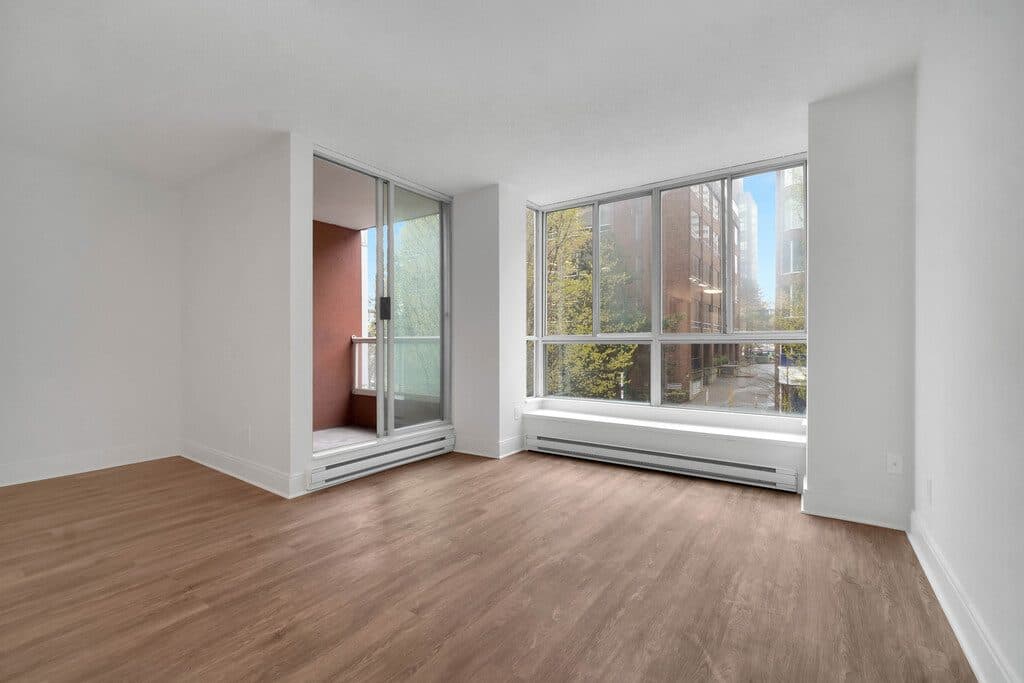 Pacific Terrace Apartments — Downtown Vancouver Bachelor - Photo 16