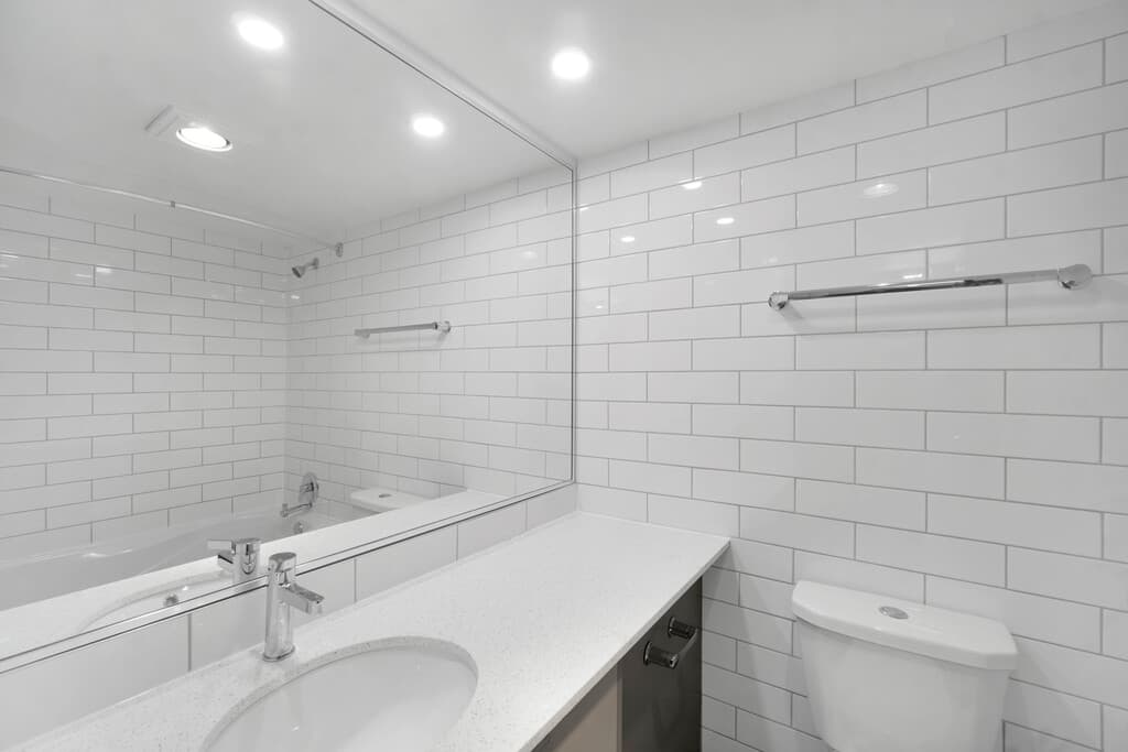 Pacific Terrace Apartments — Downtown Vancouver Bachelor - Photo 40