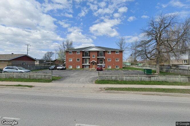 Sixth Street Apartments — 2 Bedrooms - Photo 2