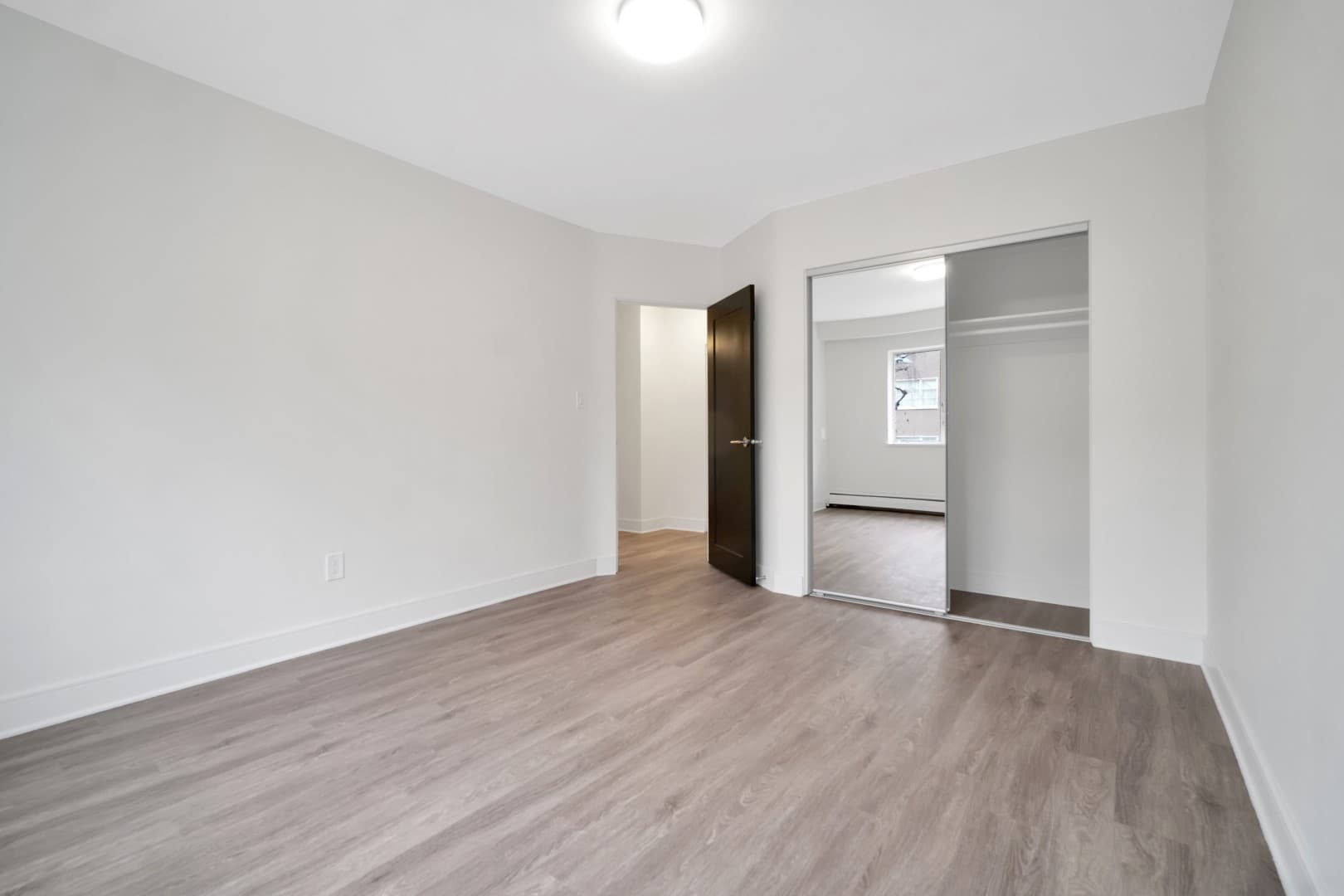 Casa Del Vandt Apartments - Photo 32