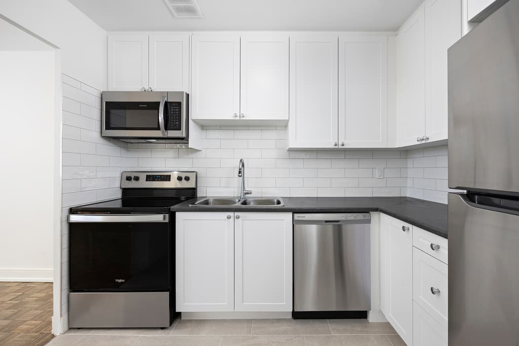 Alleghany Apartments — 2 Bedrooms - Photo 36