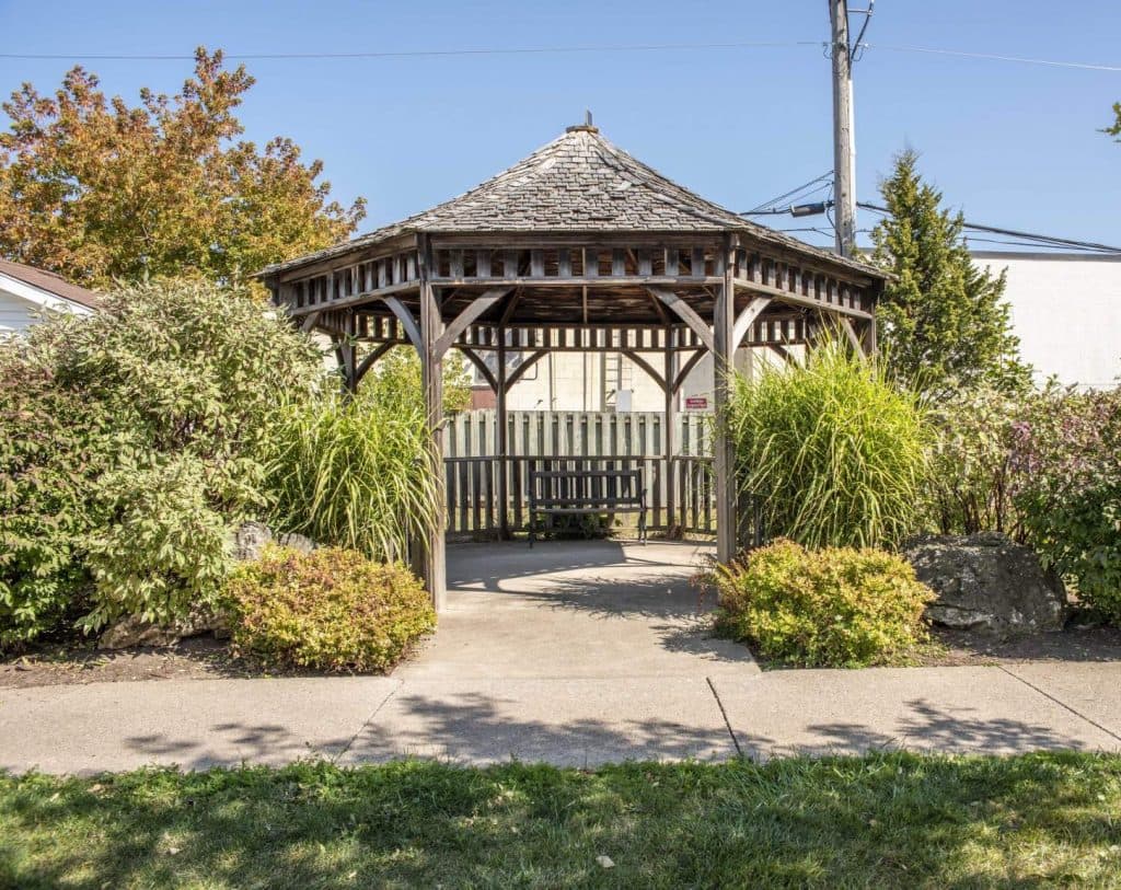 Alleghany Apartments — 2 Bedrooms - Photo 31