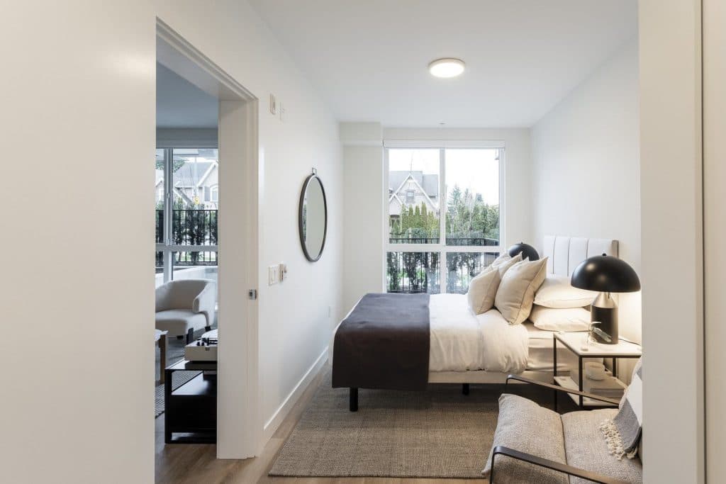 The CoMo Apartments — Bachelor - Photo 18