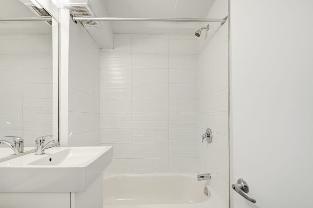 1433 Towers — Studio (Bachelor) - Photo 35