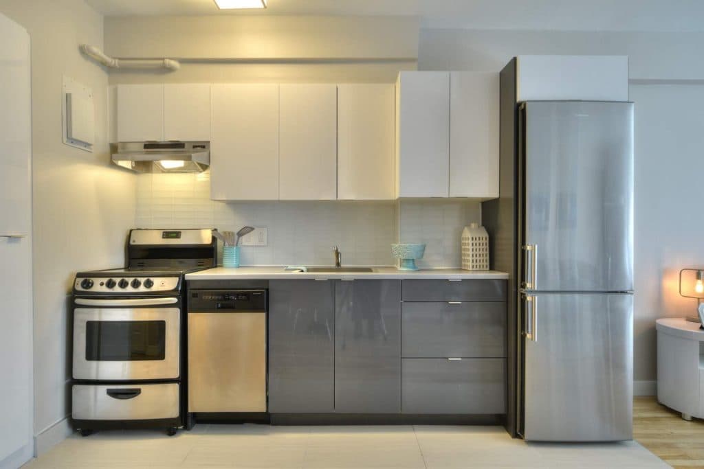 1433 Towers — Studio (Bachelor) - Photo 3