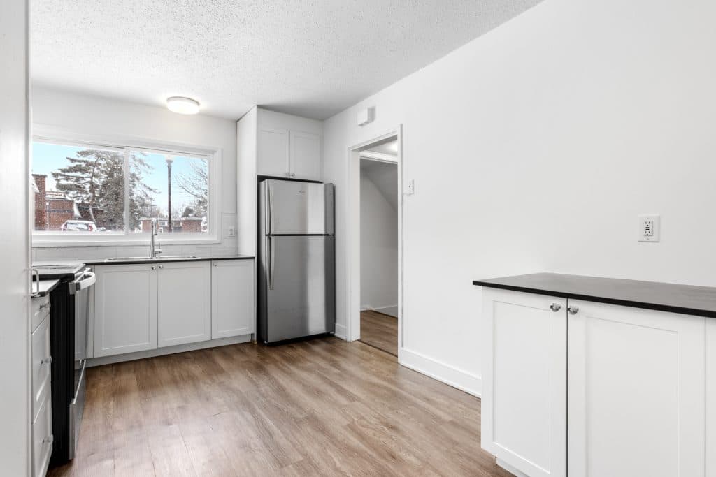 Beaverbrook Lane — 2 Bedrooms - Photo 3