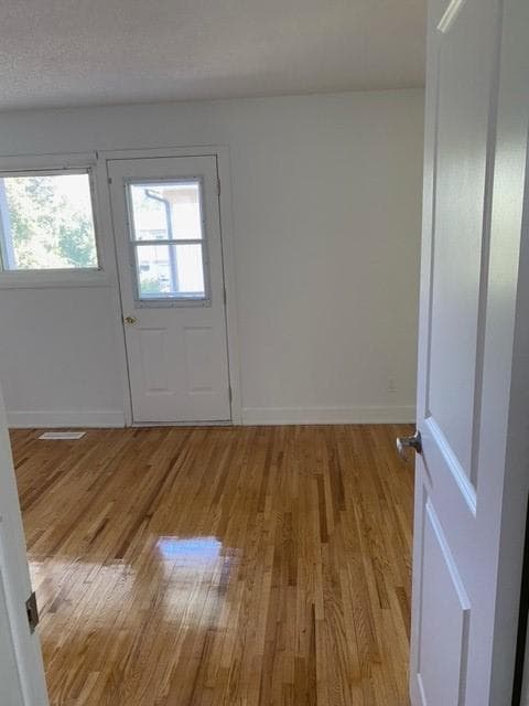 Beaverbrook Lane — 2 Bedrooms - Photo 26