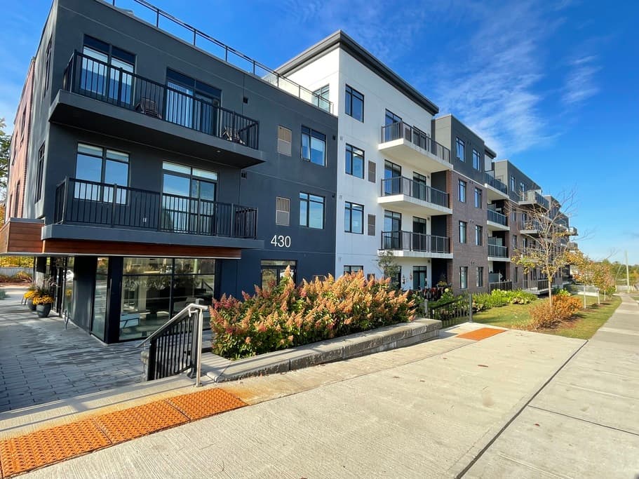 Ferndale Gardens Apartments — 1 Bedroom 1 Bath - Photo 3