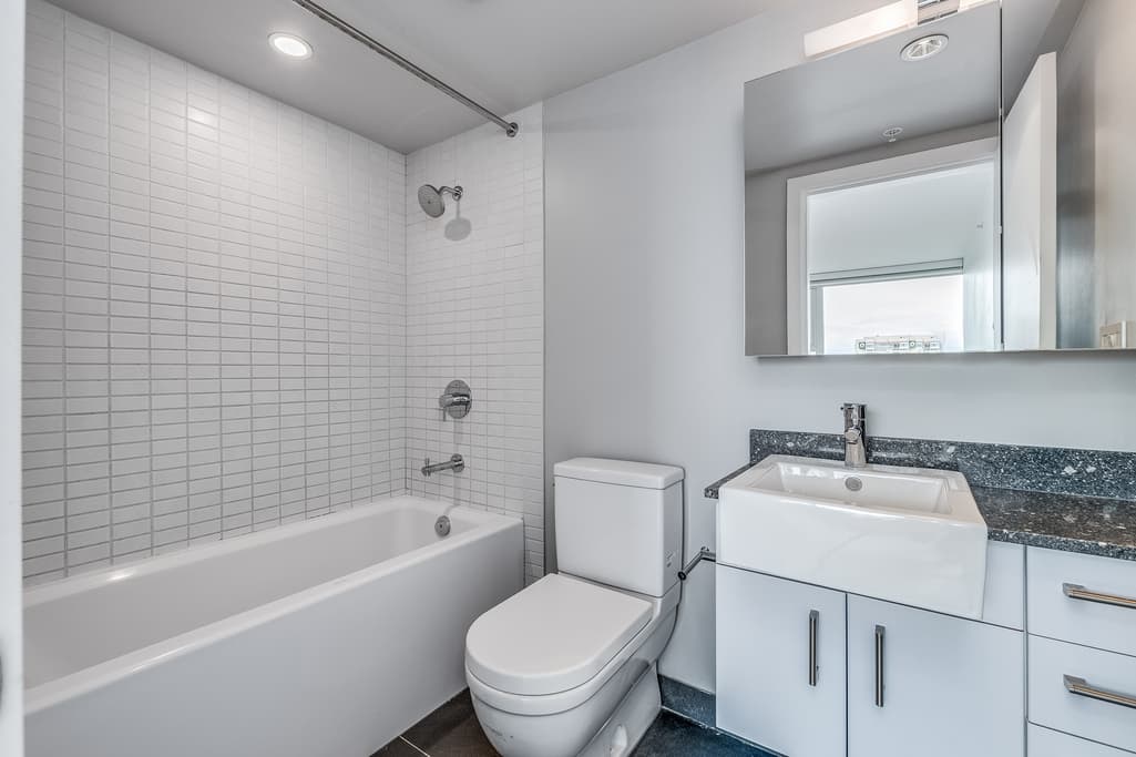 The Lauren — 3 Bedrooms - Photo 20