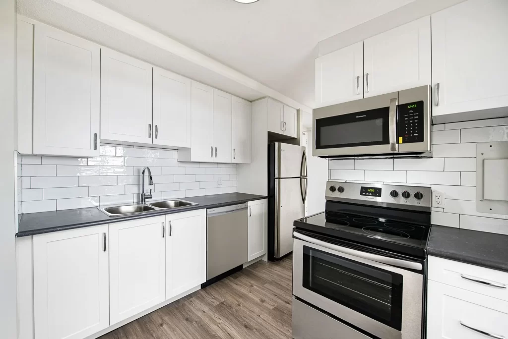 Westwinds I & II Apartments — 1 Bedroom - Photo 2