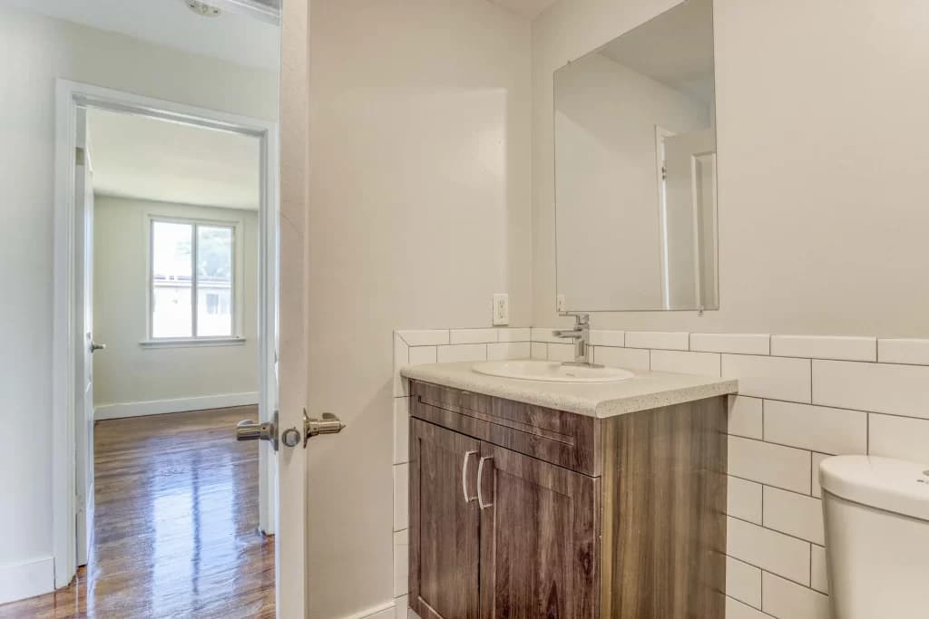 321-347 Yonge Street Apartments — 3 Bedrooms - Photo 7