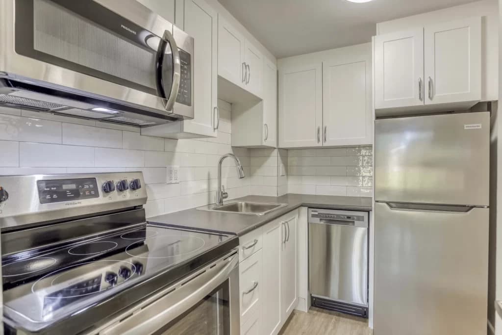 Laurentian — 3 Bedrooms