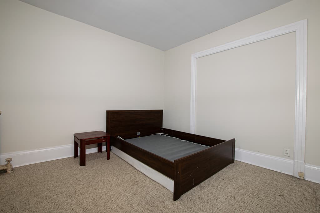 Student Housing — Room - Photo 26
