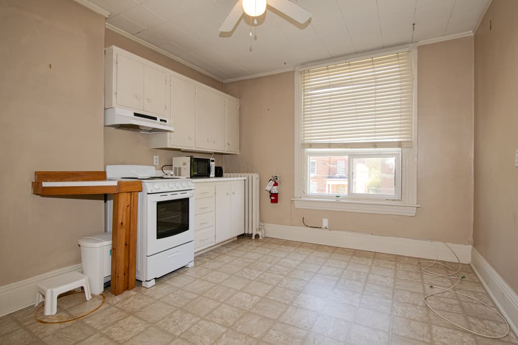 Student Housing — Room - Photo 20