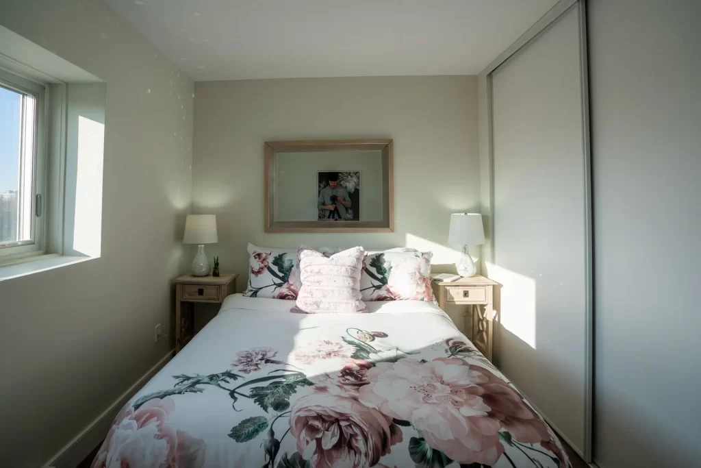 Village Green I & II Apartments — 1 Bedroom - Photo 14