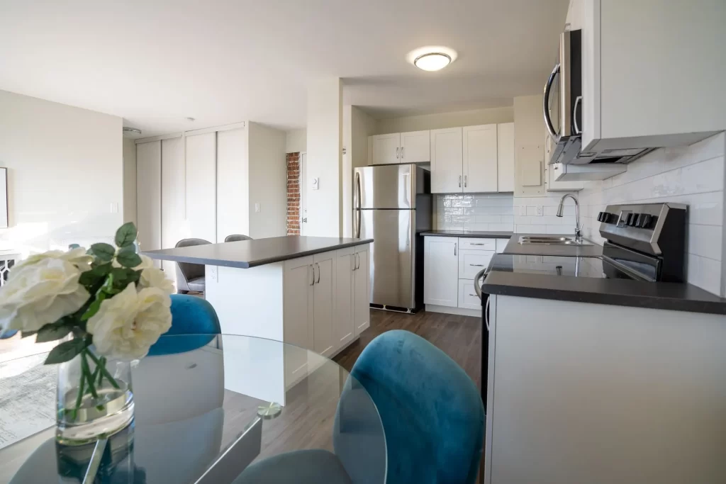 Village Green I & II Apartments — 1 Bedroom - Photo 8