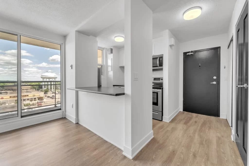 Park Regency Apartments — Studio (Bachelor) - Photo 2