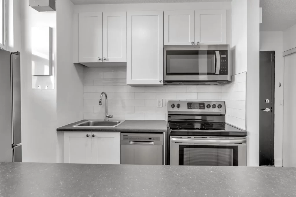 Park Regency Apartments — Studio (Bachelor)