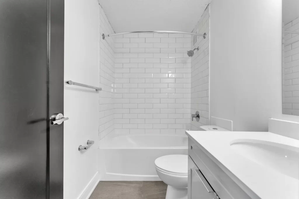 Park Regency Apartments — Studio (Bachelor) - Photo 14