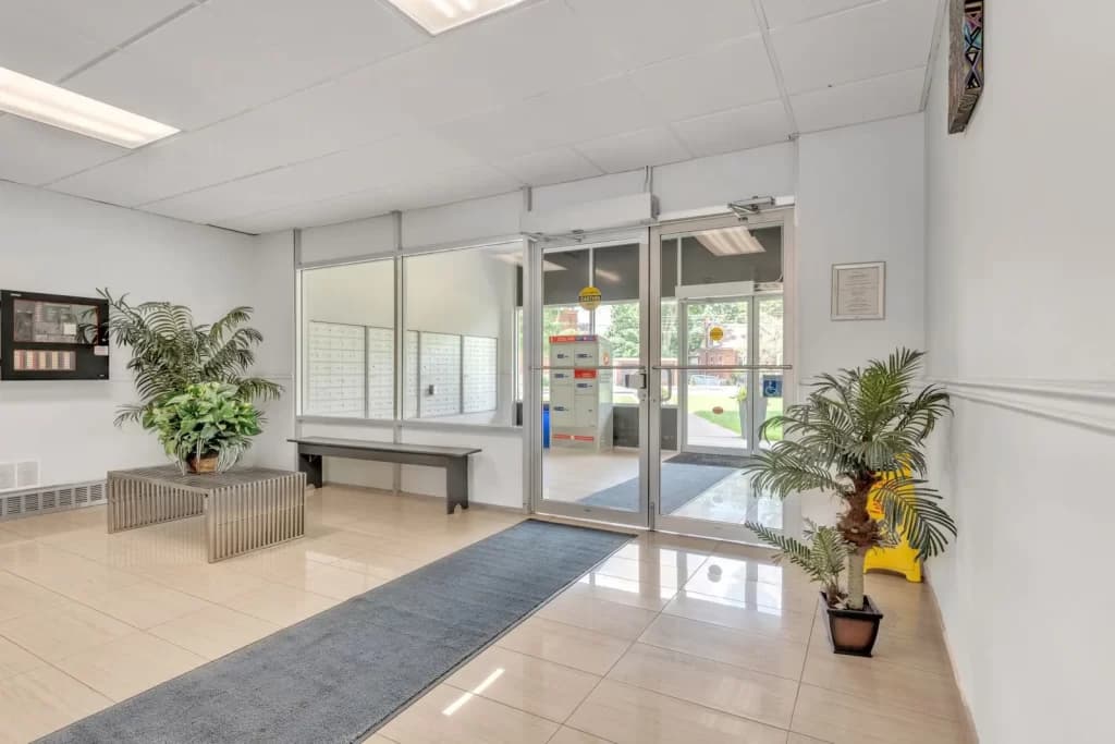 Park Regency Apartments — Studio (Bachelor) - Photo 18