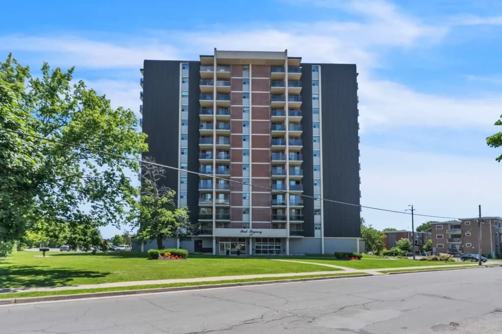 Park Regency Apartments — Studio (Bachelor) - Photo 15