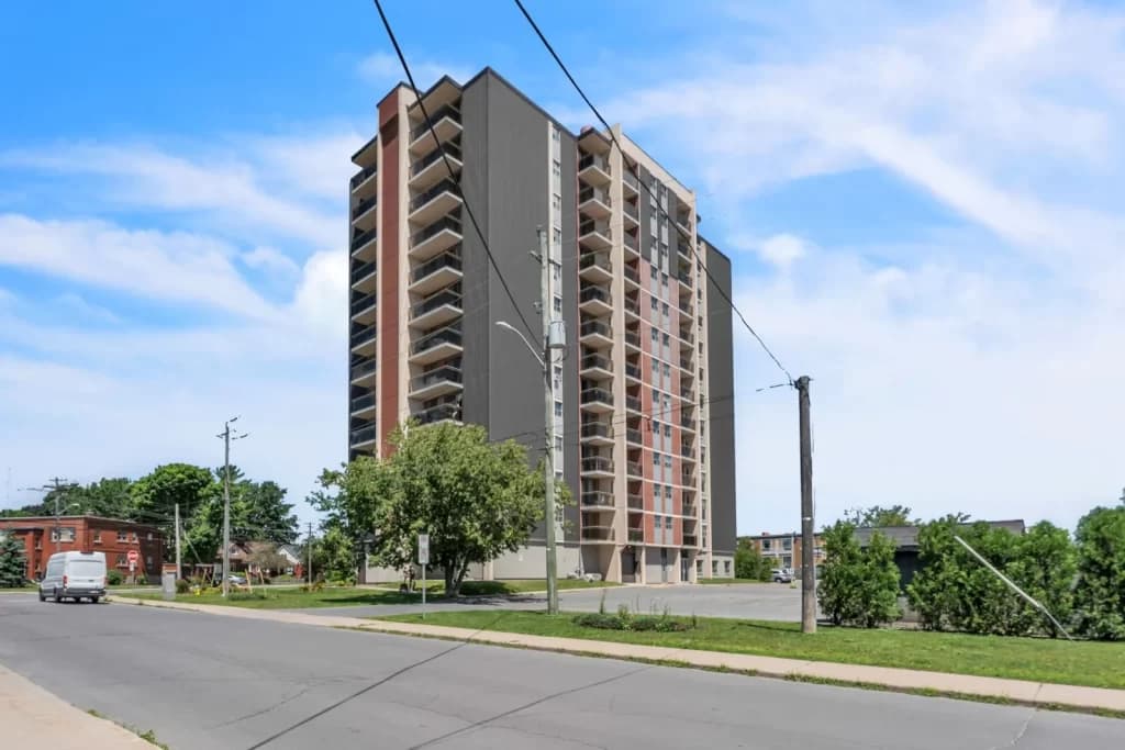 Park Regency Apartments — Studio (Bachelor) - Photo 20