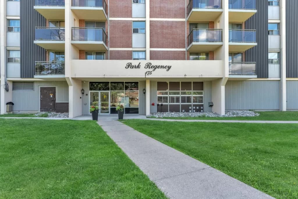Park Regency Apartments — Studio (Bachelor) - Photo 16