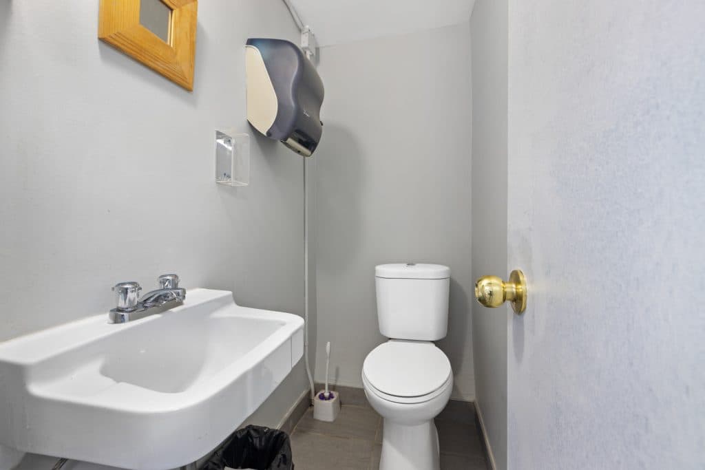 Waverly Apartments — 1 Bedroom - Photo 14