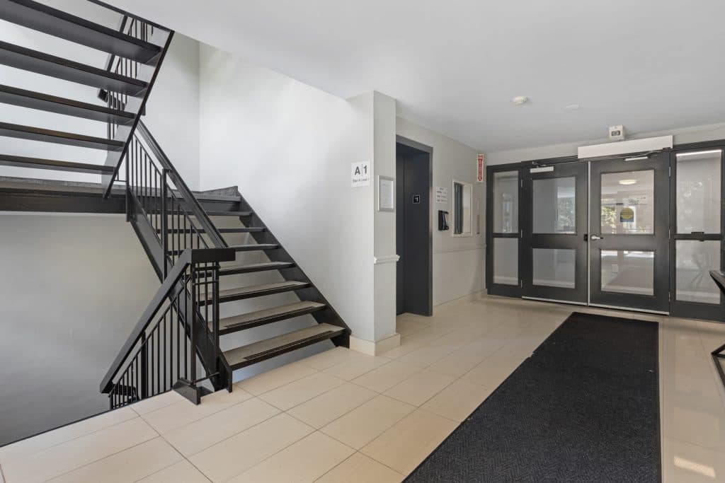 Waverly Apartments — 1 Bedroom - Photo 8