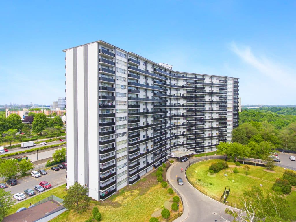 Champlain Towers — 1 Bedroom - Photo 12