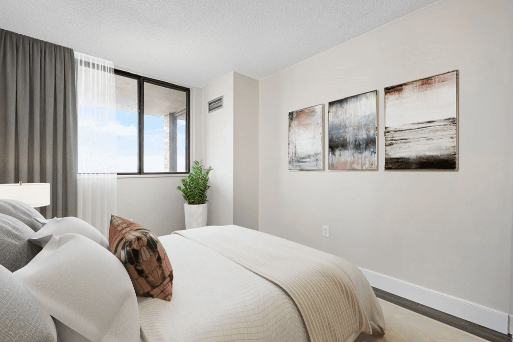 Champlain Towers — 2 Bedrooms - Photo 8