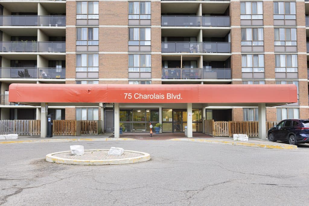 Brampton Towers — 1 Bedroom - Photo 13