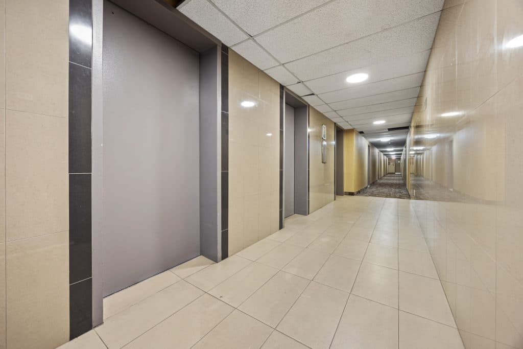 Brampton Towers — 1 Bedroom - Photo 17