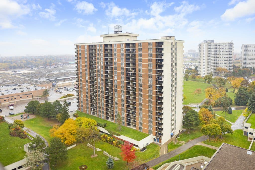 Brampton Towers — 1 Bedroom - Photo 3
