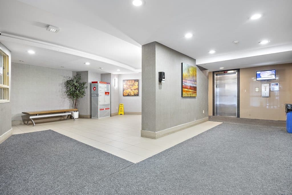 Brampton Towers — 1 Bedroom - Photo 13