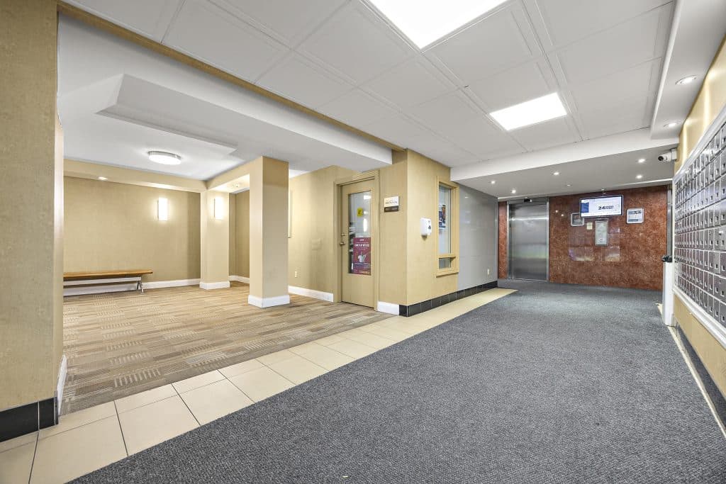 Brampton Towers — 1 Bedroom - Photo 15