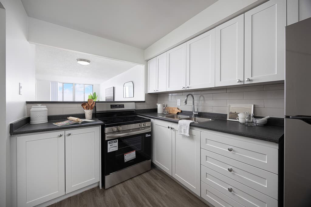 Brampton Towers — 1 Bedroom - Photo 23