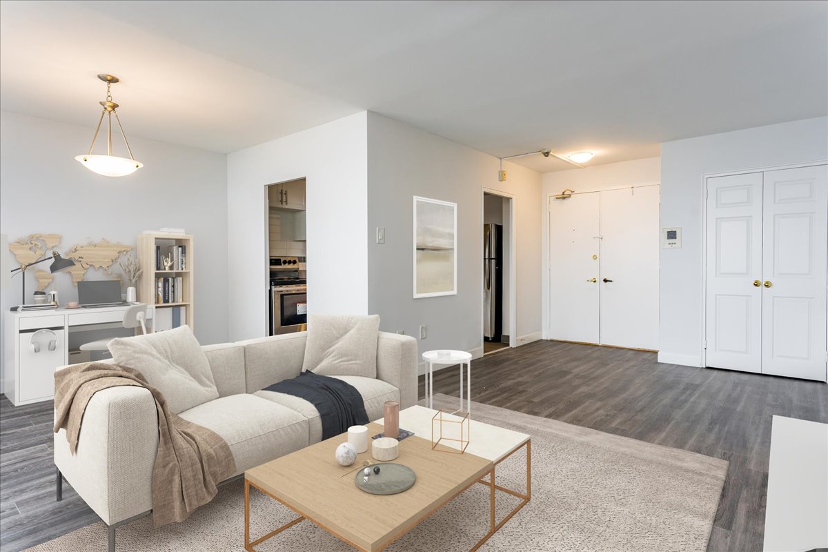 10 Blackfriar Ave., 186 Kingsview Blvd., 15 & 55 Bridesburg Dr