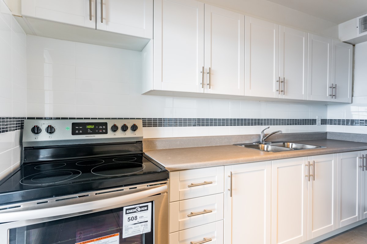 10 Blackfriar Ave., 186 Kingsview Blvd., 15 & 55 Bridesburg Dr