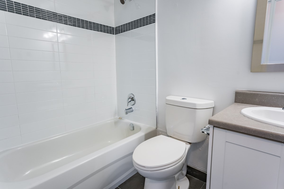 10 Blackfriar Ave., 186 Kingsview Blvd., 15 & 55 Bridesburg Dr